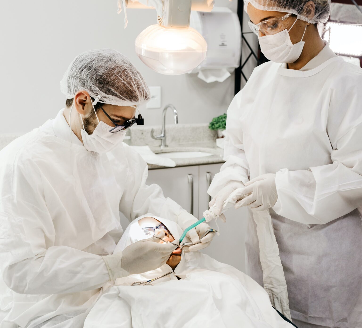 10 Principais Áreas da Odontologia para Atuar - EAPGOIAS