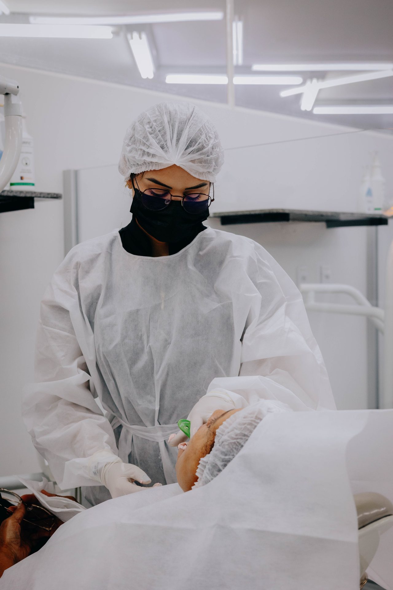 doutora da eap goiás fazendo tratamento em paciente