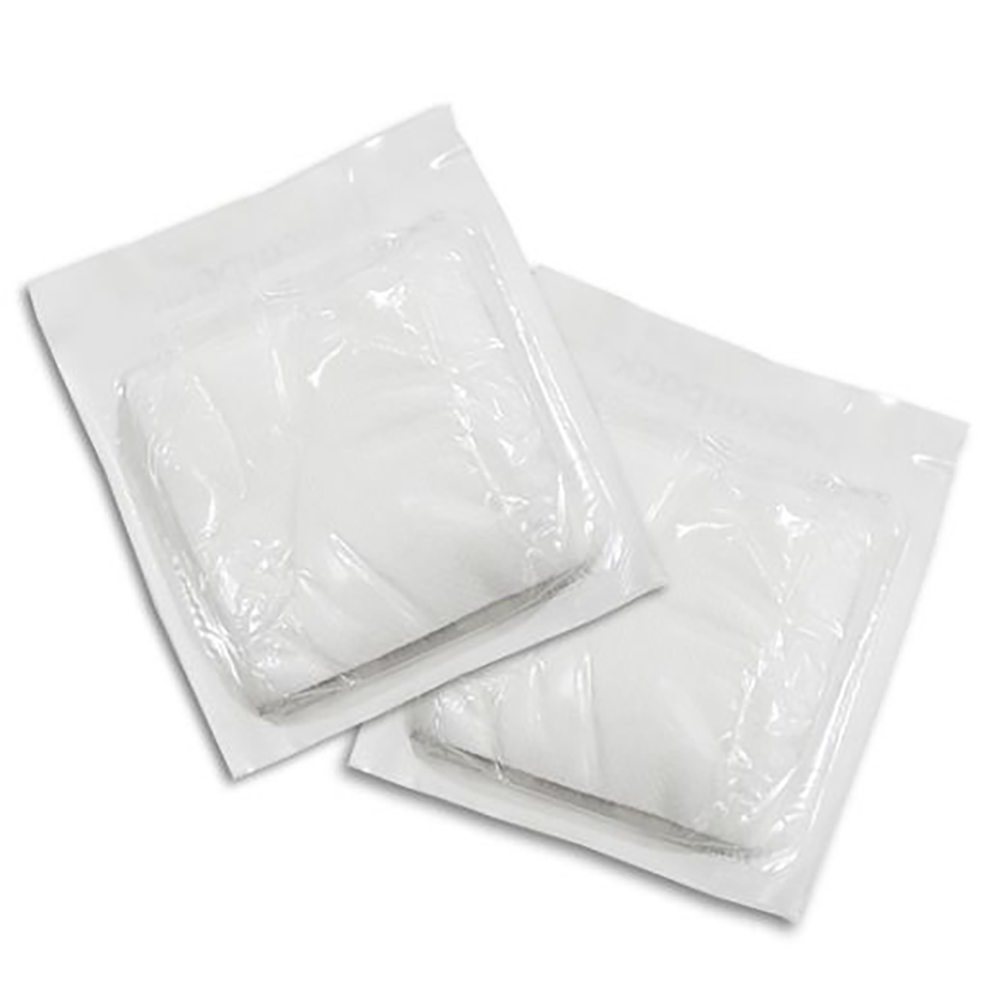 dois pacotes de gazes para compressas