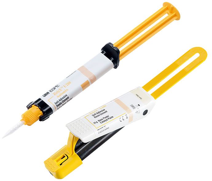 Seringa com cimento resinoso